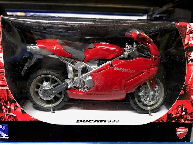 Ducati 999 Rood - 1:12